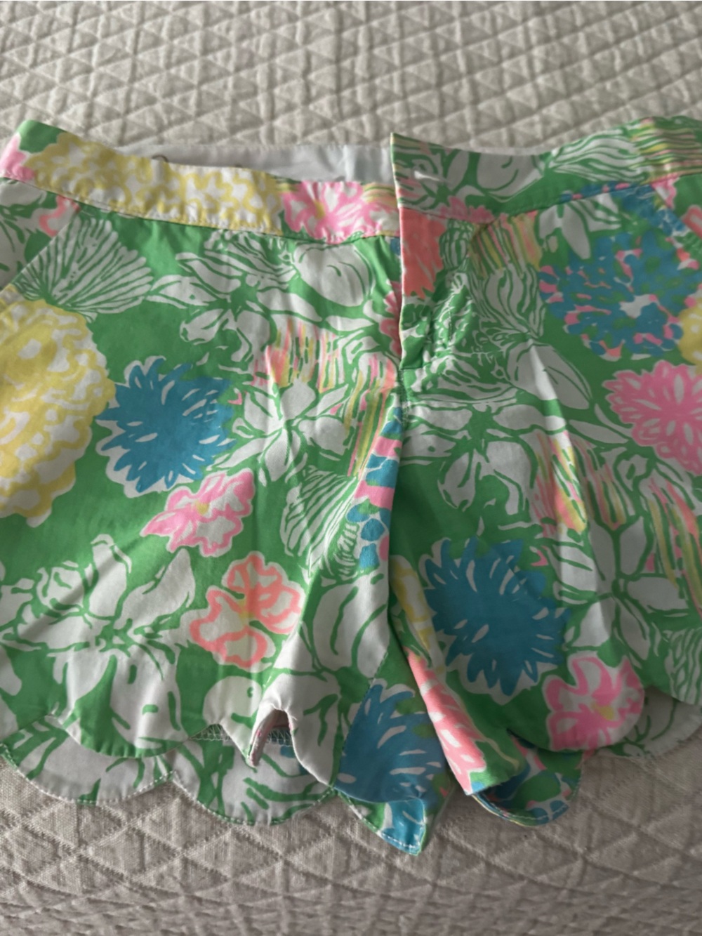 Lilly Pulitzer Shorts with  Flower Print and Gold Button